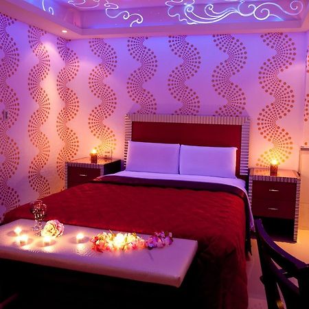 Holyone Hotel Taipei Exterior photo
